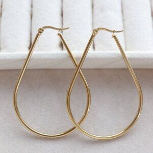 Teardrop Style Minimalist Hoop Earrings 18k Gold Plated Stainless Steel